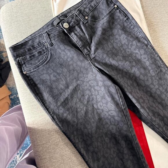 1822 Denim- Black Leopard Print Straight Leg Jeans Size 12 Excellent Condition - Picture 2 of 3